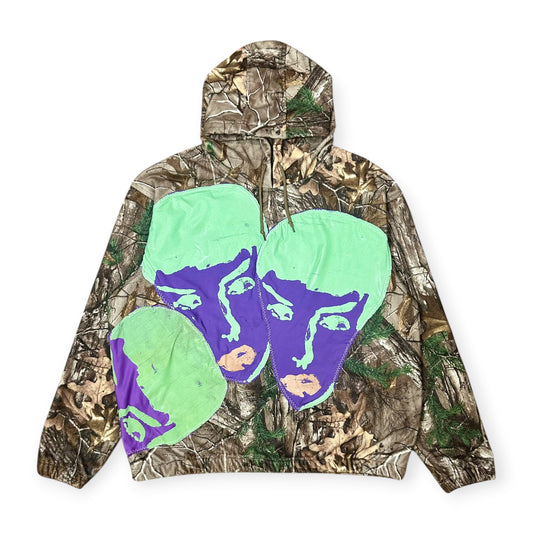 Womanly Beauty 1/1 Hoodie Real-Tree (Size XL)