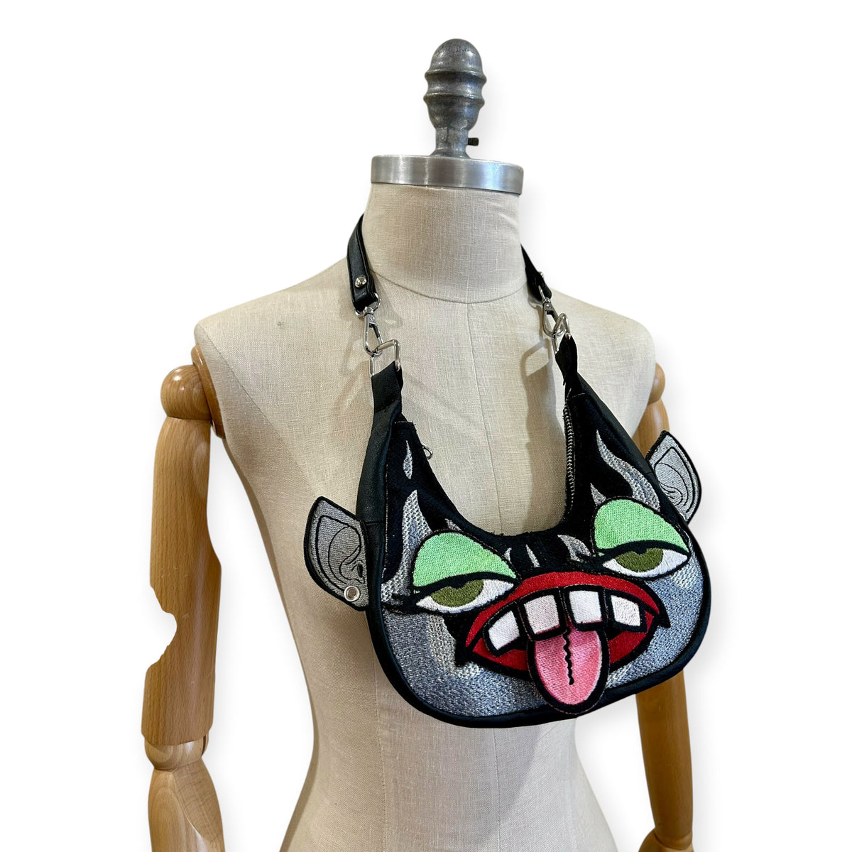 Flaming Silver Goblin Purse 1/1